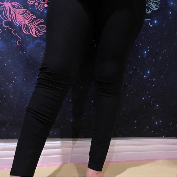 Bobbie Brooks Leggings (2 total). Black and Leopard. Both “M” sizes. - Picture 7 of 12